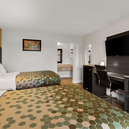 Econo Lodge White Pine Morristown I-81 & I-40 Split Экстерьер фото